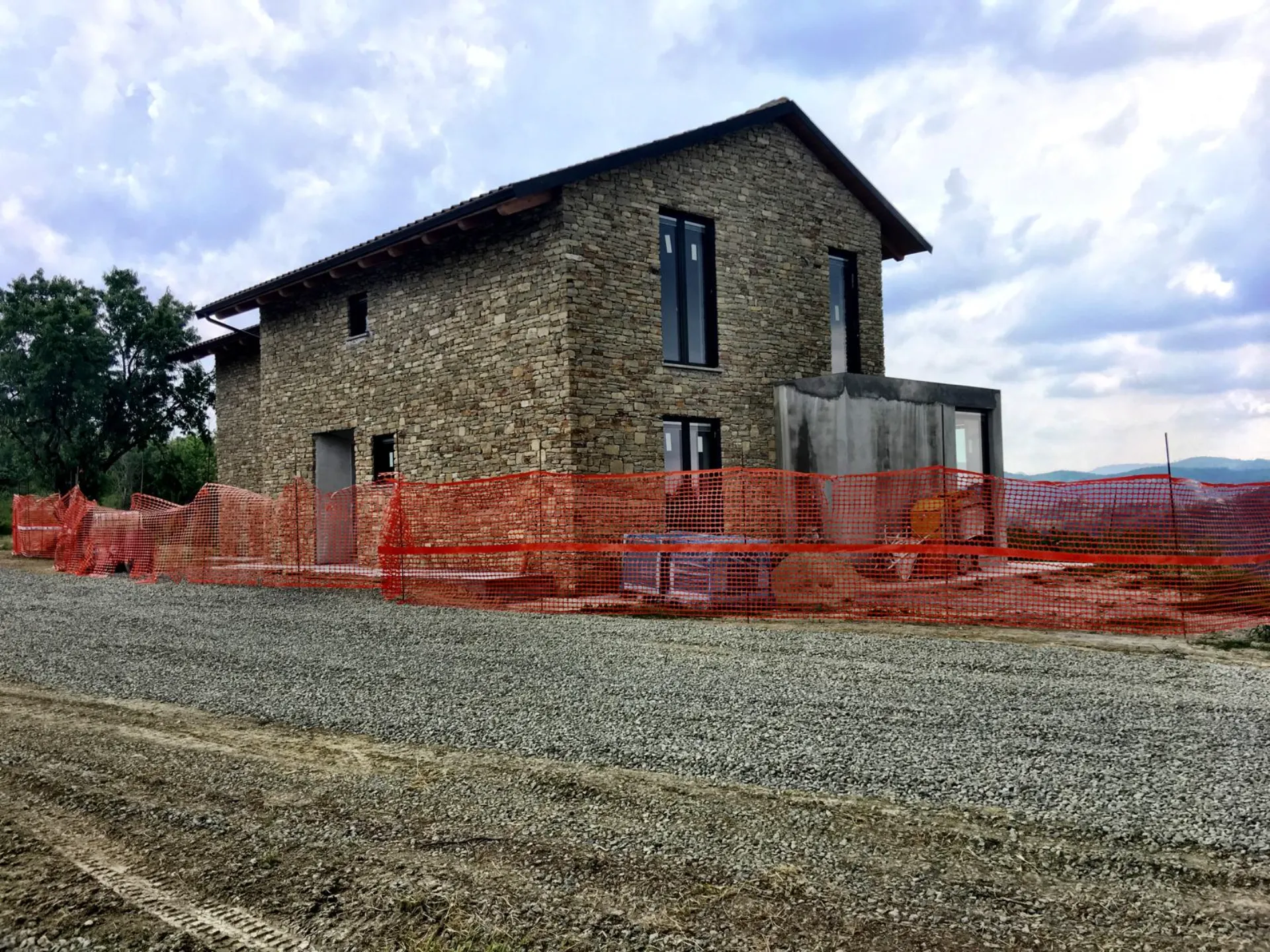 The facade takes shape